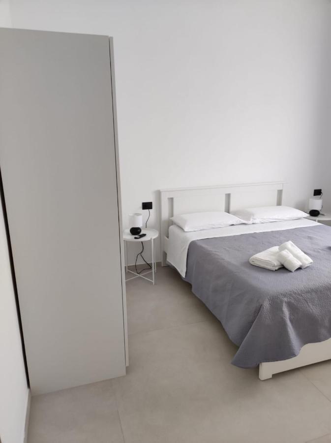 Villa Rita Apartament & Rooms Fontane Bianche Exterior foto
